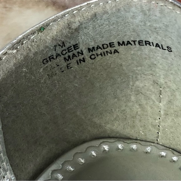 FITS Like a 7.5 Rampage Silver Sparkle Peep Toe High Heels - Picture 9 of 10